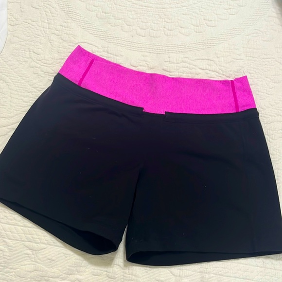 lululemon athletica Pants - Lululemon shorts. Size 6. Inseam 5”.